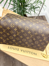 Load image into Gallery viewer, LOUIS VUITTON Monogram Speedy 30 Satchel Bag