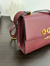 Load image into Gallery viewer, GUCCI Zumi Grain Leather Shoulder Bag in Burgundy