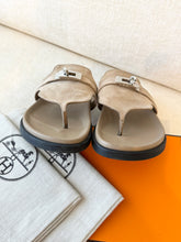Load image into Gallery viewer, HERMES Empire Kelly Buckle Suede Sandal / Beige / EU (37)