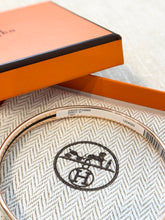 Load image into Gallery viewer, ✨BRAND NEW✨2025 Hermes Uni Bangle Bracelet / Lagon / Size 65