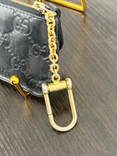 Load image into Gallery viewer, GUCCI Guccisima Leather Key Case in Black