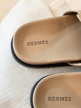 Load image into Gallery viewer, HERMES Empire Kelly Buckle Suede Sandal / Beige / EU (37)
