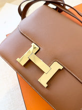 Load image into Gallery viewer, ✨TIMELESS✨Hermès Constance 24 Gold / Evercolor / Gold Hardware