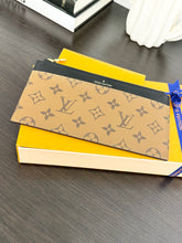 Load image into Gallery viewer, LOUIS VUITTON Monogram Reverse Canvas Slim Purse