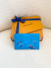 Load image into Gallery viewer, LOUIS VUITTON Pool Blue Monogram Heritage Double Card Holder / Blue lagoon