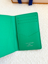 Load image into Gallery viewer, LOUIS VUITTON Golf Green Monogram Heritage Pocket Organizer / Green