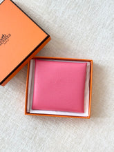 Load image into Gallery viewer, HERMES 2023 Bastia Change Purse / Epsom / Rose Azalee