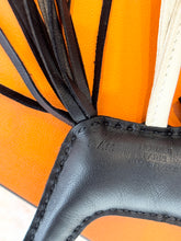 Load image into Gallery viewer, ✨NEW✨ Hermès 2025 Rodeo Robeo Coeur PM Bag Charm - Noir/Craie/Etoupe/Noir