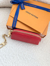 Load image into Gallery viewer, LOUIS VUITTON 2025 Rouge Louis Épi Cosmetic Lipstick Pouch