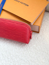 Load image into Gallery viewer, LOUIS VUITTON 2025 Rouge Louis Épi Cosmetic Lipstick Pouch