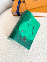 Load image into Gallery viewer, LOUIS VUITTON Golf Green Colored Monogram Passport Cover - Green