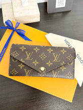 Load image into Gallery viewer, LOUIS VUITTON Monogram Josephine Wallet in Fuchsia