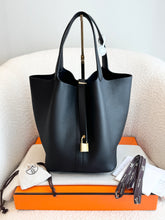 Load image into Gallery viewer, Hermes 2025 Sac Picotin Lock 26 Clemence - Noir / GHW