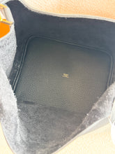 Load image into Gallery viewer, Hermes 2025 Sac Picotin Lock 26 Clemence - Noir / GHW