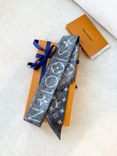 Load image into Gallery viewer, 🩶 BRAND NEW! LOUIS VUITTON 2025 Monogram Infinity Denim BB Bandeau / Grey