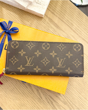 Load image into Gallery viewer, LOUIS VUITTON Clémence Monogram Zippy Wallet in Fuchsia