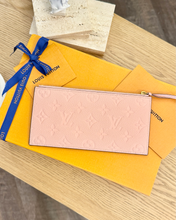 Load image into Gallery viewer, LOUIS VUITTON Monogram Empreinte Leather Zippy Coin Holder in Rose Poudre