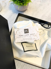 Load image into Gallery viewer, GUCCI Unisex GG Gold Buckle 1” Width Leather Belt In Black 85/34