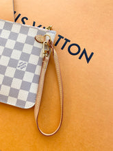 Load image into Gallery viewer, Louis Vuitton 2021 Neverfull GM Damier Azur Pochette Wristlet Pouch In Rose Ballerine