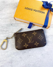Load image into Gallery viewer, Louis Vuitton Monogram Cles Chain Key Pouch