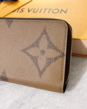 Load image into Gallery viewer, LOUIS VUITTON Giant Monogram Reverse Canvas Zippy Wallet