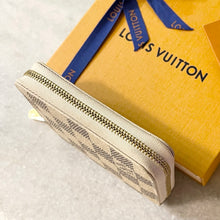 Load image into Gallery viewer, LOUIS VUITTON Damier Azur Zippy Coin Purse Padlock In Beige