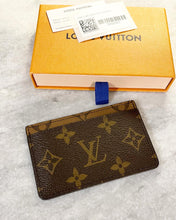 Load image into Gallery viewer, ▪️SOLD▪️Louis Vuitton Monogram Reverse Card Holder