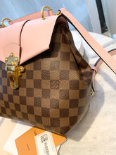 Load image into Gallery viewer, LOUIS VUITTON 2018 Damier Ebene Clapton Backpack In Magnolia