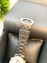 Load image into Gallery viewer, KORLOFF Korloff Reversible 0.24 Carat Diamond Watch Voyager Kyoto Edition