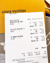 Load image into Gallery viewer, LOUIS VUITTON Empriente Leather Zippy Coin Holder In Dove/Cream