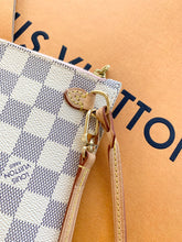 Load image into Gallery viewer, Louis Vuitton 2021 Neverfull GM Damier Azur Pochette Wristlet Pouch In Rose Ballerine