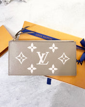 Load image into Gallery viewer, LOUIS VUITTON Empriente Leather Zippy Coin Holder In Dove/Cream