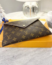Load image into Gallery viewer, LOUIS VUITTON Monogram Large Kirigami Pochette