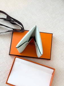 HERMES 2024 Calvi Card Holder in Vert Peppermint / Epsom