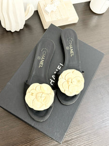 CHANEL Camellia Flower Leather Flat Sandals in Black/White - EU37.5