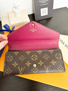 LOUIS VUITTON Monogram Josephine Wallet in Fuchsia