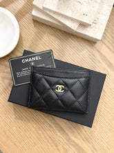 Load image into Gallery viewer, CHANEL 2021 Grained Calfskin &amp; Gold-Tone Metal Classic Card Holder in Black
