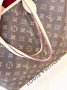 LOUIS VUITTON 2024 Monogram Neverfull MM Monogram Tote / Cherry