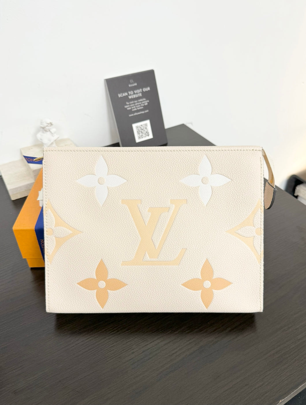 LOUIS VUITTON 2021 Monogram Empriente Leather Toiletry Pouch 26 in Cream Saffron