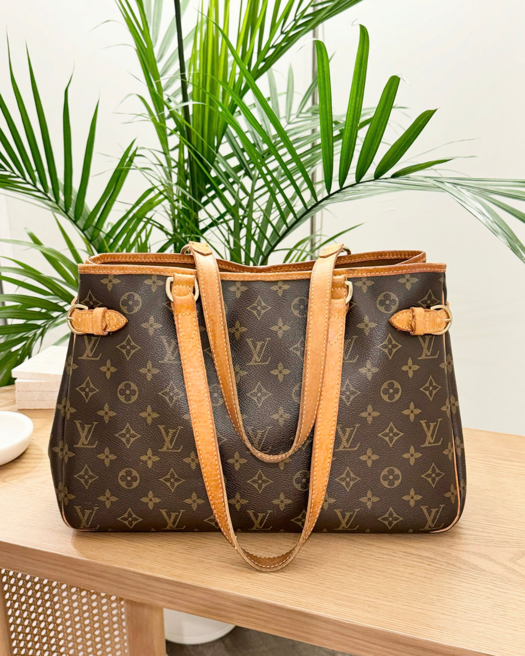 LOUIS VUITTON Monogram Batignolles Horizontal Shoulder Bag