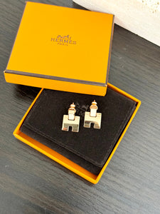 HERMES Rose Gold Lacquer Eileen Earrings in White