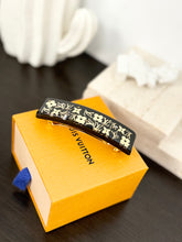 Load image into Gallery viewer, LOUIS VUITTON Monogram Inclusion Barrette in Black
