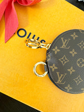 Load image into Gallery viewer, ▪️SOLD▪️LOUIS VUITTON 2020 Monogram Mini Round Coin Purse
