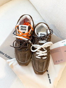 New Balance X Miu Miu Women’s 530 SL Suede Sneakers in Cinnamon / EU 38