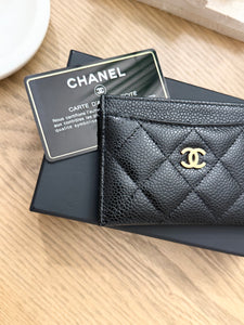 CHANEL 2021 Grained Calfskin & Gold-Tone Metal Classic Card Holder in Black