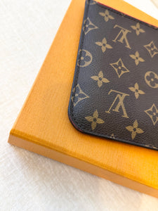 LOUIS VUITTON Neverfull MM Monogram Pochette Wristlet Pouch - Cherry