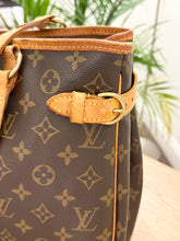 Load image into Gallery viewer, LOUIS VUITTON Monogram Batignolles Horizontal Shoulder Bag
