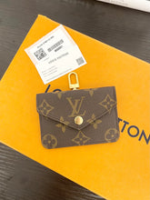 Load image into Gallery viewer, LOUIS VUITTON 2021 Monogram Card Holder in Khaki Green
