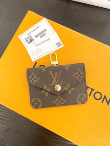 LOUIS VUITTON 2021 Monogram Card Holder in Khaki Green