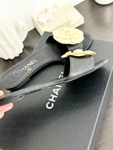 Load image into Gallery viewer, CHANEL Camellia Flower Leather Flat Sandals in Black/White - EU37.5
